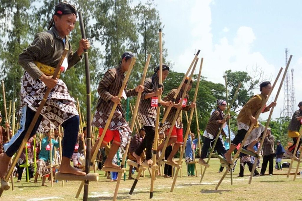 Game Tradisional Indonesia dan Cerita yang Masih Hidup di Sekitarnya